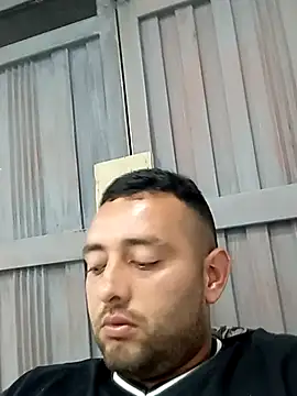 angelitocalientico online show from November 2025 01:31:02 AM