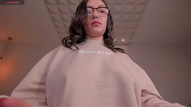 AnnaHoffman  online show from September 2025 11:48:02 AM