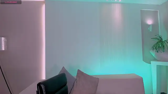 SussyBellX online show from November 2025 09:20:02 PM