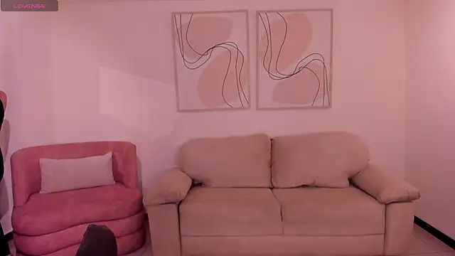 LucyWeiss  online show from November 2025 08:09:02 PM