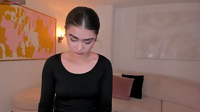 LucyWeiss  online show from October 2025 07:47:02 PM