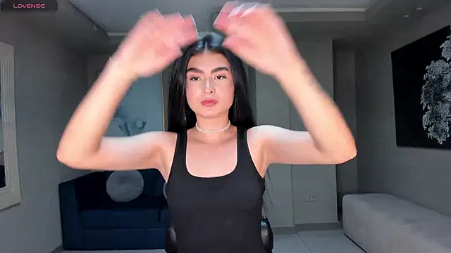Snapshot of LucyWeiss_ chatting on September 2025 08:15:02 PM LucyWeiss online show from September 2025 08:15:02 PM