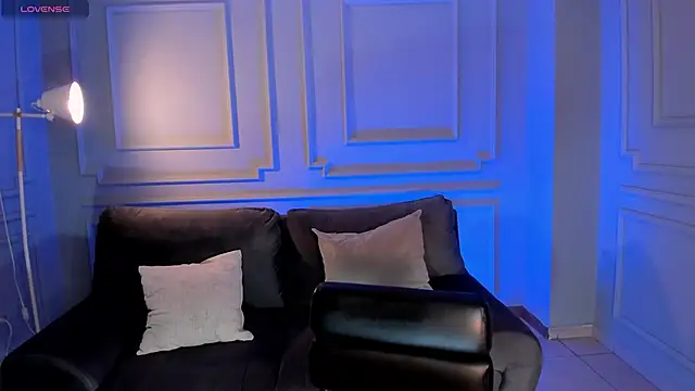 LucyWeiss  online show from November 2025 07:51:01 PM