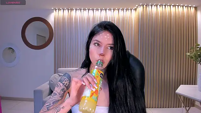 LaurentConnor online show from November 2025 04:52:02 AM