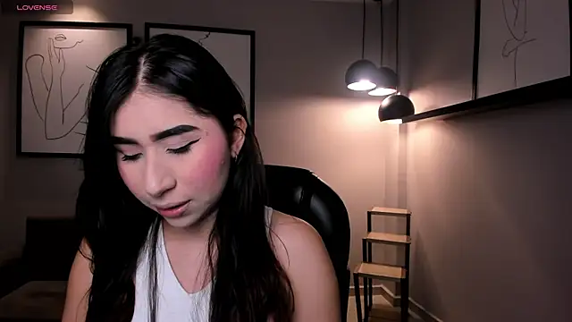 MayaMoretti  online show from November 2025 03:21:02 AM