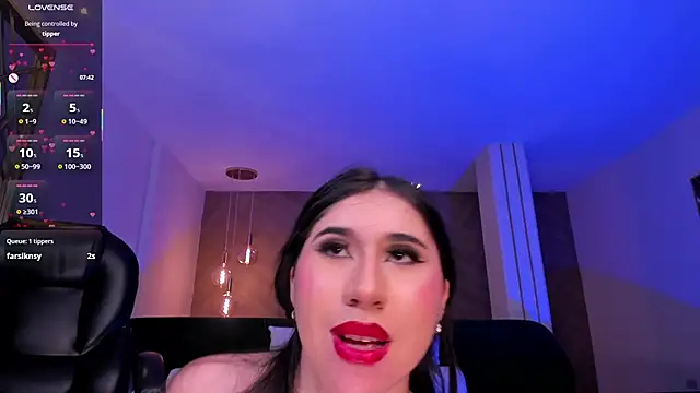 MayaMoretti  online show from April 2026 09:39:33 PM