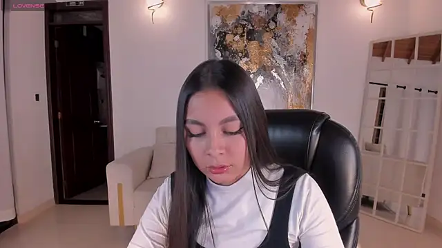 NinaBlum online show from September 2025 12:06:02 AM