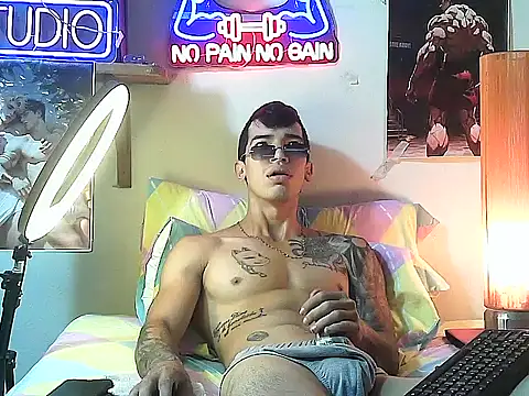 Strongcockfitness online show from October 2025 04:05:01 PM