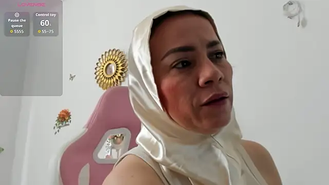 dalila kemur online show from December 2025 01:04:02 PM