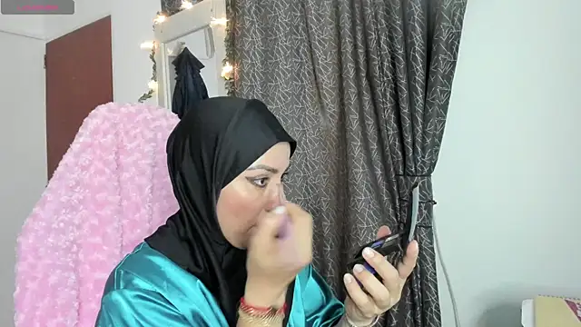 Snapshot of dalila_kemur chatting on July 2026 03:45:01 PM dalila kemur online show from July 2026 03:45:01 PM