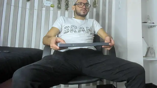 EthanGrey online show from December 2025 11:13:01 AM