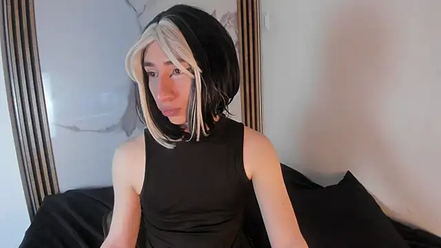 Snapshot of Charlottee_slave chatting on September 2025 02:18:02 AM Charlottee slave online show from September 2025 02:18:02 AM
