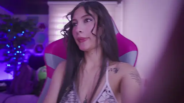 Rebecah 1 online show from April 2026 03:53:02 PM