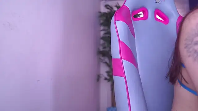 Rebecah 1 online show from April 2026 02:54:02 PM