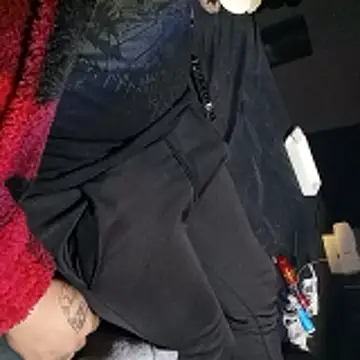 johnboones10 online show from April 2026 01:46:01 PM