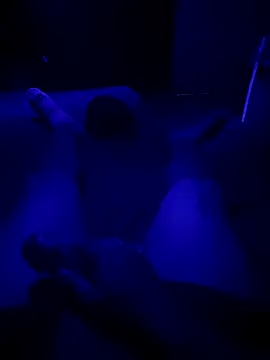 johnboones10 online show from November 2025 10:31:01 AM