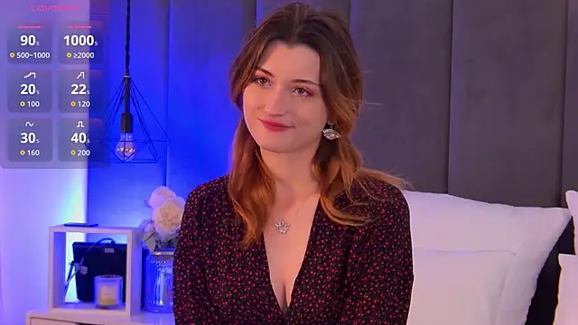 Snapshot of LillySvon chatting on September 2025 04:40:01 PM LillySvon online show from September 2025 04:40:01 PM