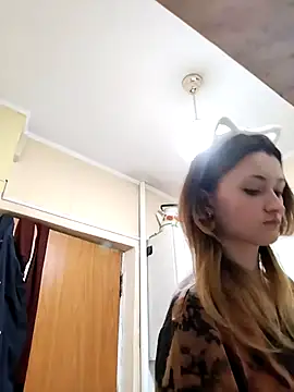 LillySvon online show from March 2026 05:12:02 PM