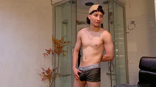 Snapshot of enzo_steel chatting on January 2026 02:53:02 PM enzo steel online show from January 2026 02:53:02 PM