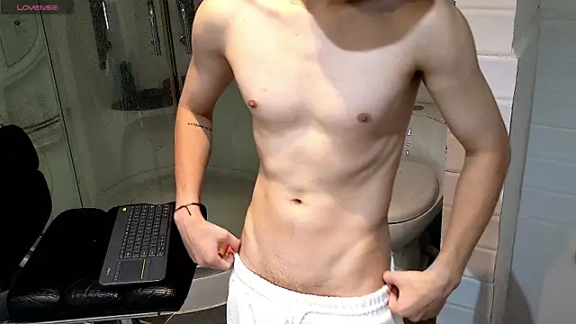 Snapshot of enzo_steel chatting on May 2026 12:03:02 AM enzo steel online show from May 2026 12:03:02 AM