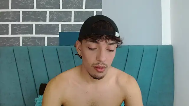 Jake laraxxx online show from October 2025 06:42:02 PM