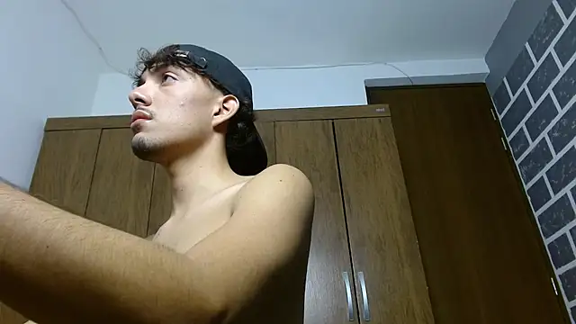 Jake laraxxx online show from September 2025 05:28:01 PM