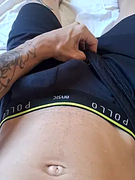 Skate012 online show from March 2026 03:23:01 PM