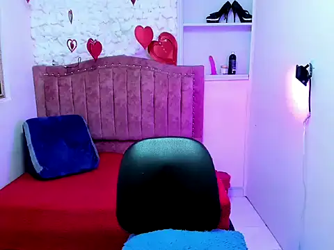 Snapshot of Britney_thx chatting on September 2025 10:36:02 PM Britney thx online show from September 2025 10:36:02 PM