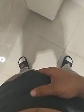 Snapshot of couplebest1 chatting on September 2025 10:49:02 AM couplebest1 online show from September 2025 10:49:02 AM