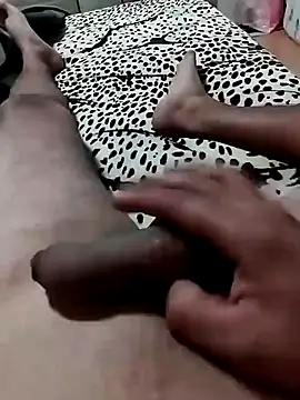 Snapshot of couplebest1 chatting on September 2025 01:56:01 AM couplebest1 online show from September 2025 01:56:01 AM