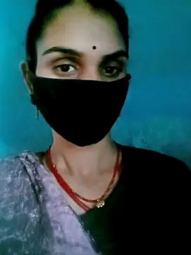 Nishaa ji online show from September 2025 05:07:01 AM