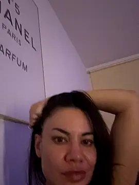 Snapshot of SweetMeiiii chatting on October 2025 07:58:01 PM SweetMeiiii online show from October 2025 07:58:01 PM