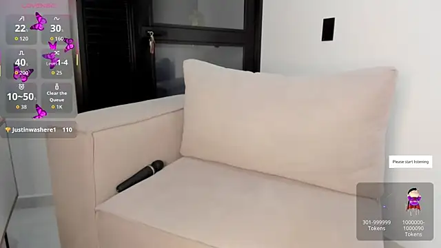 Lauuuuuuuu  online show from April 2026 05:21:01 AM