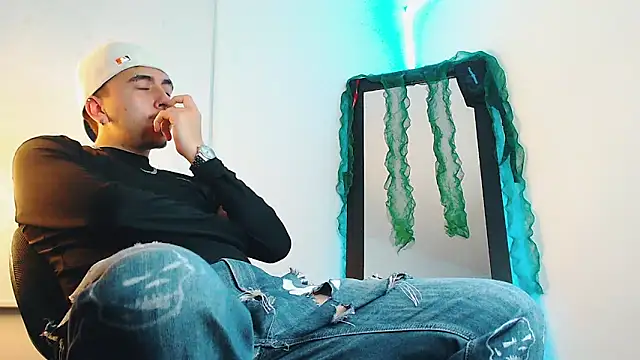 liamty luxor online show from December 2025 07:44:01 AM