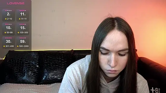 Angeel Kate online show from September 2025 04:52:01 AM