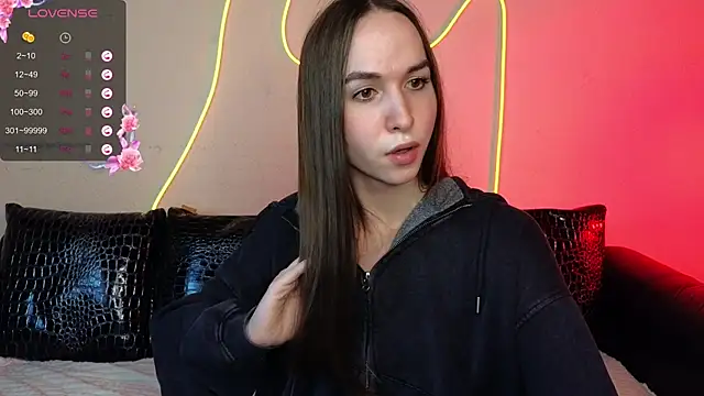 Angeel Kate online show from September 2025 04:28:02 PM