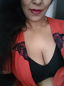 Deepa Sharma143 online show from May 2026 01:39:02 AM
