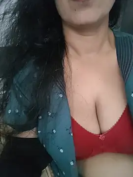 Deepa Sharma143 online show from May 2026 01:43:02 AM