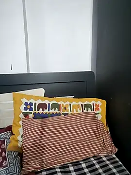 Deepa Sharma143 online show from October 2025 01:37:02 AM