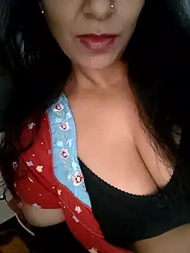 Deepa Sharma143 online show from November 2025 01:52:02 AM