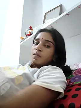 Snapshot of Hot-Soniya2 chatting on October 2025 03:20:02 PM Hot-Soniya2 online show from October 2025 03:20:02 PM