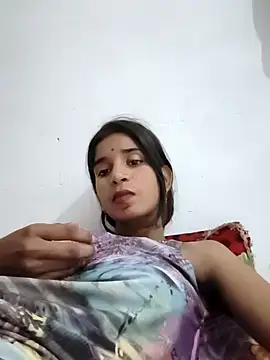Snapshot of Hot-Soniya2 chatting on October 2025 06:09:02 PM Hot-Soniya2 online show from October 2025 06:09:02 PM