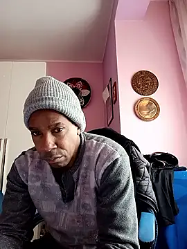 estrogeni online show from January 2026 10:22:02 AM