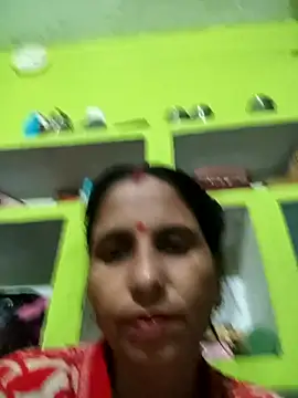 Snapshot of Hot_liya54 chatting on November 2025 10:35:01 PM Hot liya54 online show from November 2025 10:35:01 PM