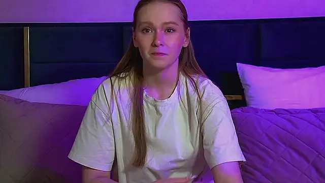 AgataFoxley online show from February 2026 06:32:01 PM