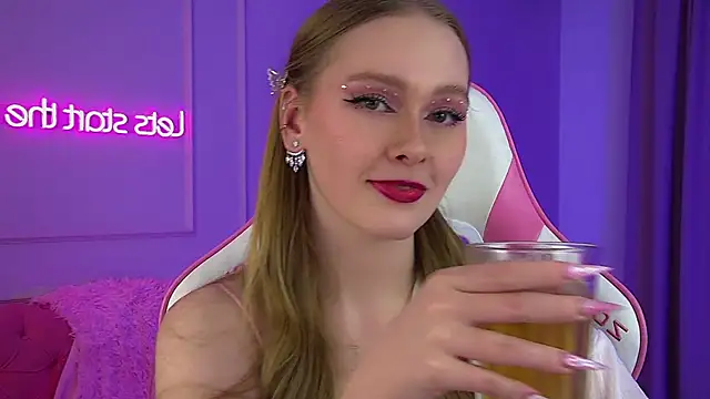 AgataFoxley online show from February 2026 06:29:02 PM