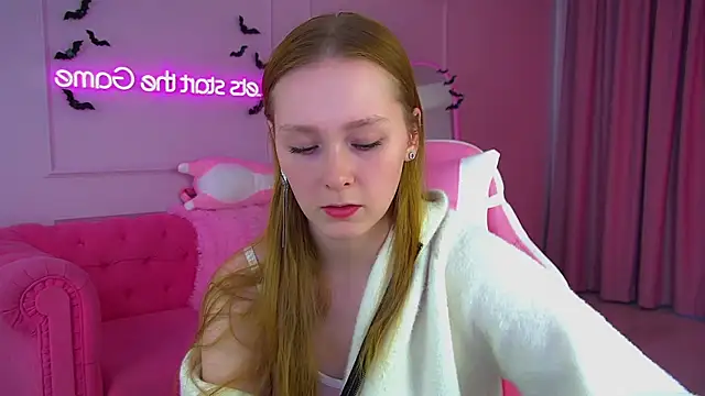 AgataFoxley online show from November 2025 07:13:01 AM