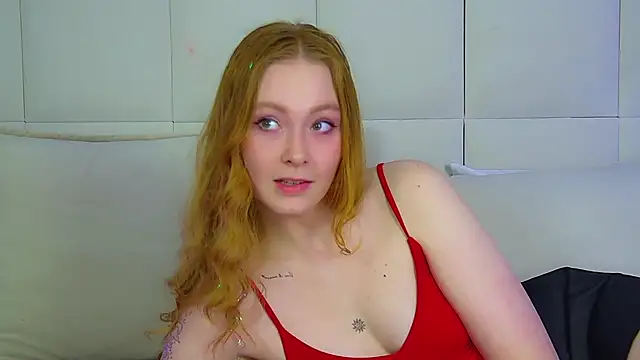 AgataFoxley online show from November 2025 06:08:02 PM