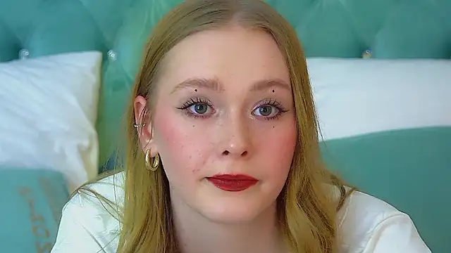 AgataFoxley online show from January 2026 07:12:01 PM