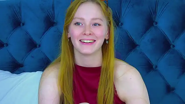 AgataFoxley online show from October 2025 06:41:02 PM